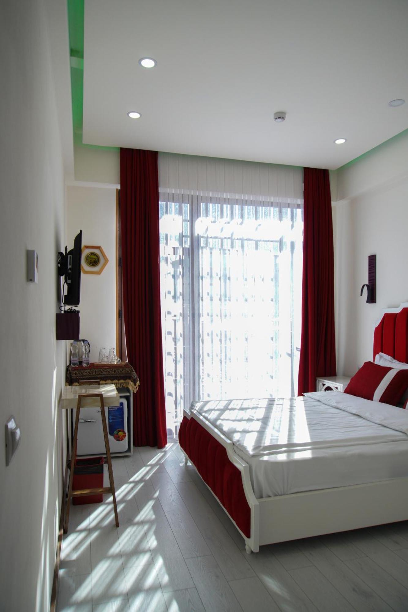Luxin Tbilisi Exterior foto